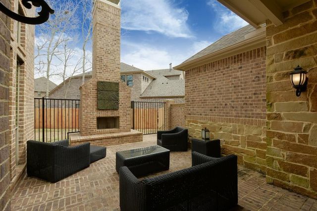 5218 Alden Springs Boulevard, Sugar Land, TX 77479
