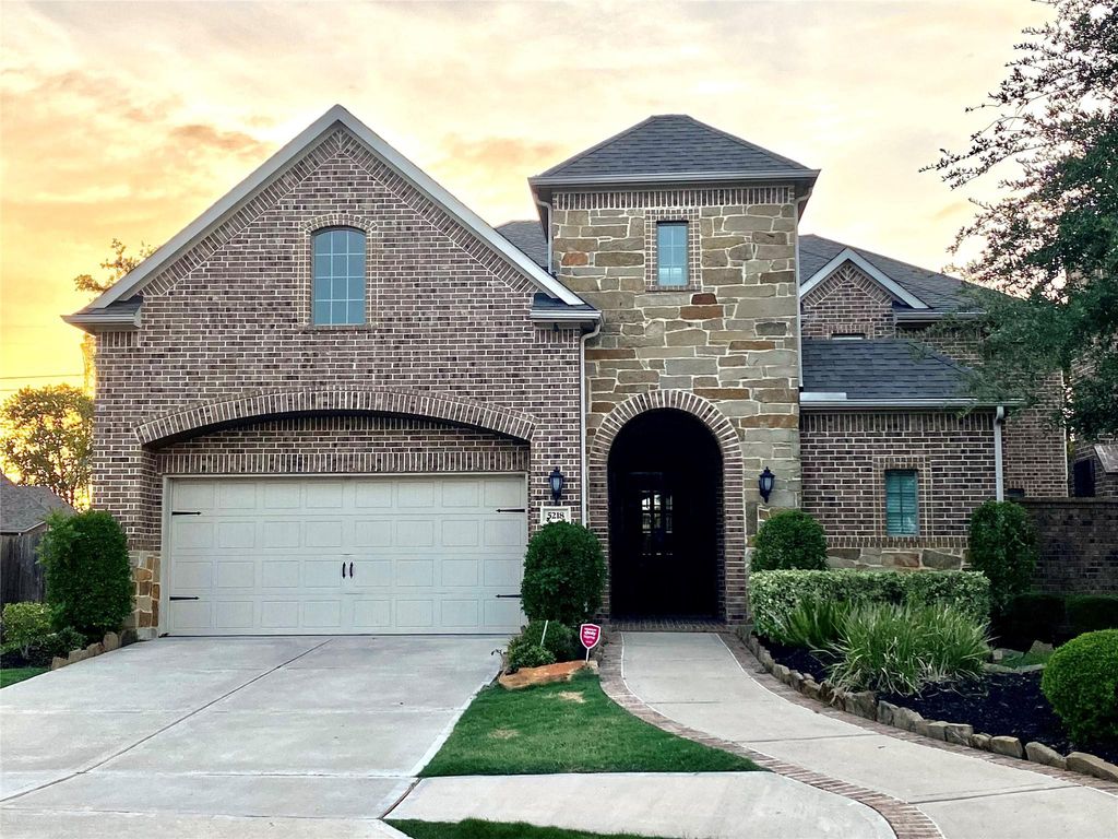 5218 Alden Springs Boulevard, Sugar Land, TX 77479