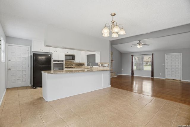 303 CASTLE CT, Converse, TX 78109
