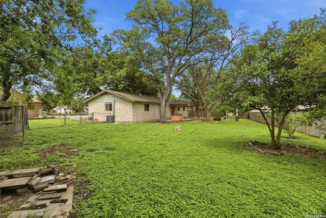 303 CASTLE CT, Converse, TX 78109