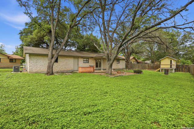 303 CASTLE CT, Converse, TX 78109