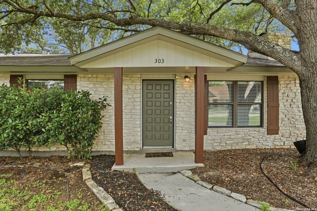 303 CASTLE CT, Converse, TX 78109