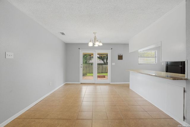 303 CASTLE CT, Converse, TX 78109