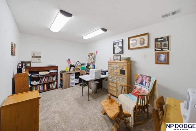 810 Heatherwood Drive, Fremont, NE 68025