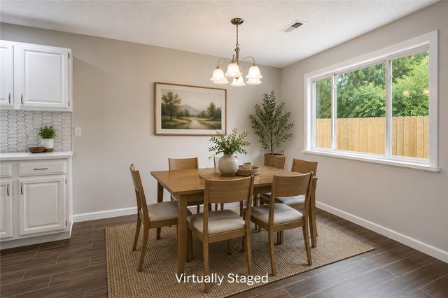 1306 Rolling Oaks Drive, Rogers, AR 72756