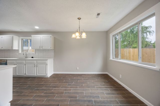 1306 Rolling Oaks Drive, Rogers, AR 72756