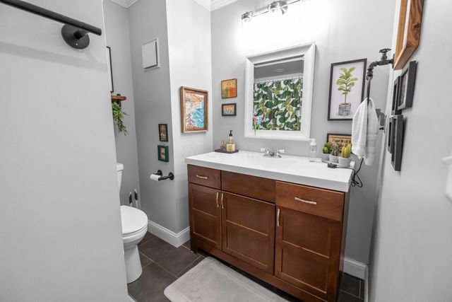 7564 New Albany Condit Road, New Albany, OH 43054