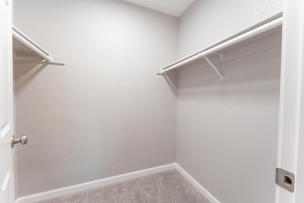 Image 15 of property listing at 7380 14th Avenue, Hanford, CA 93230