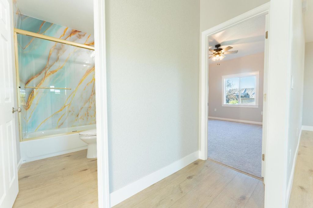 Image 16 of property listing at 7380 14th Avenue, Hanford, CA 93230