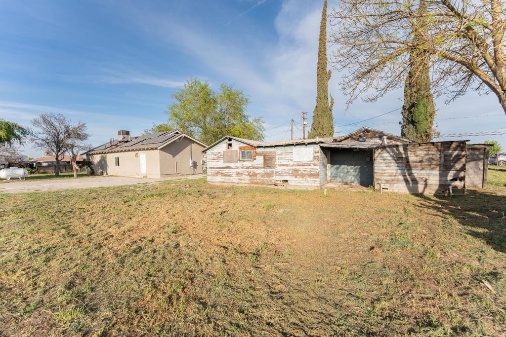 Image 32 of property listing at 7380 14th Avenue, Hanford, CA 93230