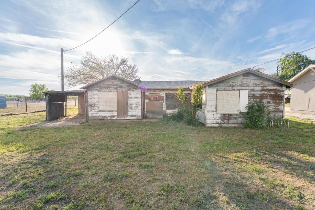 Image 36 of property listing at 7380 14th Avenue, Hanford, CA 93230