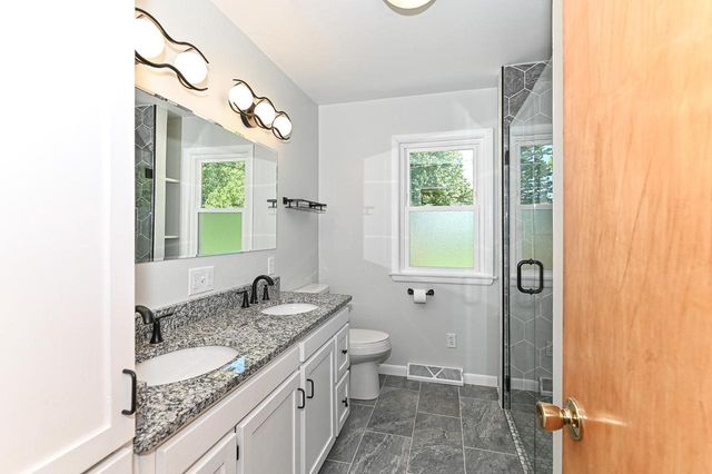 W156N8008 Pilgrim ROAD, Menomonee Falls, WI 53051