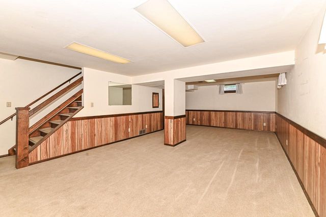 W156N8008 Pilgrim ROAD, Menomonee Falls, WI 53051