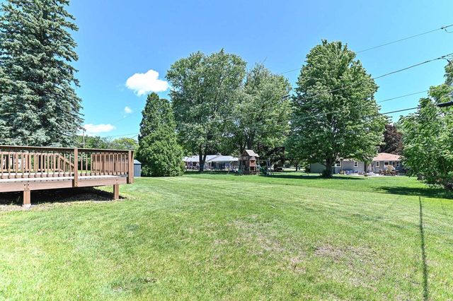 W156N8008 Pilgrim ROAD, Menomonee Falls, WI 53051