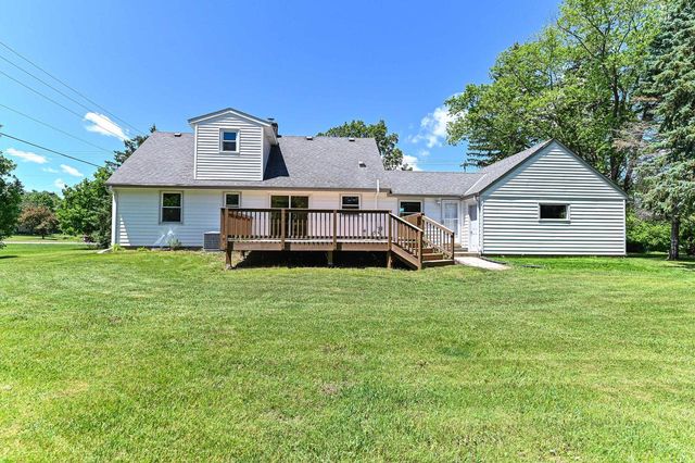 W156N8008 Pilgrim ROAD, Menomonee Falls, WI 53051