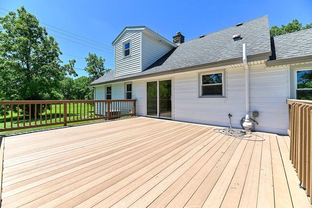 W156N8008 Pilgrim ROAD, Menomonee Falls, WI 53051