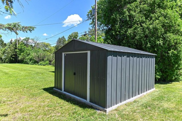 W156N8008 Pilgrim ROAD, Menomonee Falls, WI 53051