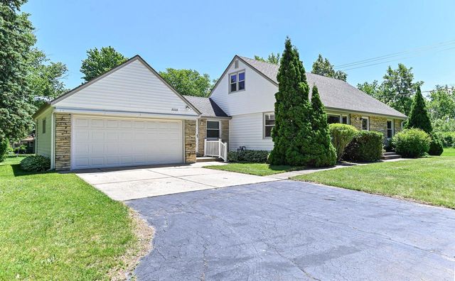W156N8008 Pilgrim ROAD, Menomonee Falls, WI 53051