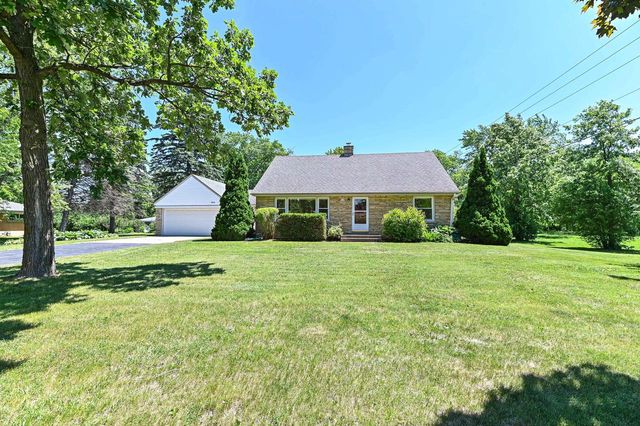 W156N8008 Pilgrim ROAD, Menomonee Falls, WI 53051