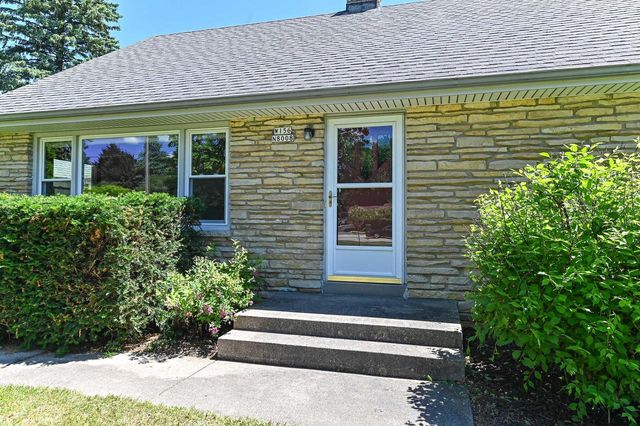 W156N8008 Pilgrim ROAD, Menomonee Falls, WI 53051