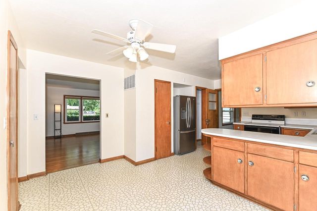 W156N8008 Pilgrim ROAD, Menomonee Falls, WI 53051