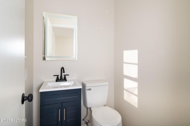 5503 Scenicwood Rd, Knoxville, TN 37912