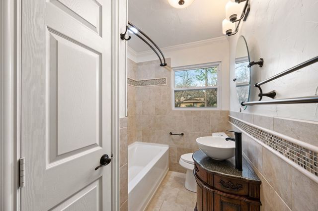 308 Wanda Way, Hurst, TX 76053