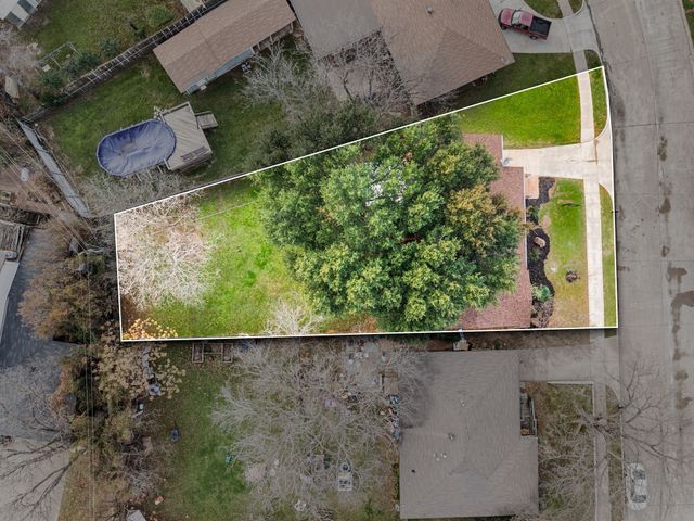 308 Wanda Way, Hurst, TX 76053