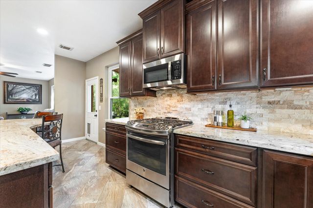 50 N Hollylaurel Circle, The Woodlands, TX 77382