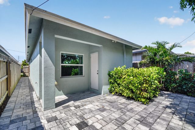 2694 Nokomis Avenue, West Palm Beach, FL 33409