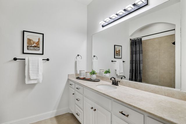 2032 Courtland Drive, Frisco, TX 75034