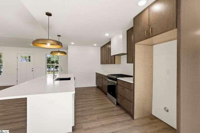 410 Benjamin Reid Court, Duncan, SC 29334