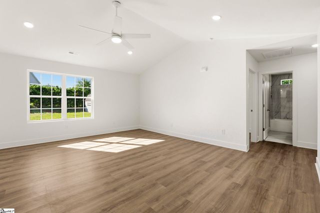 410 Benjamin Reid Court, Duncan, SC 29334