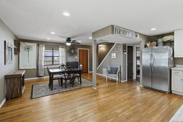 16040 Keller, Lacoste, TX 78039