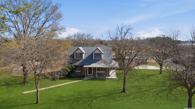 16040 Keller, Lacoste, TX 78039