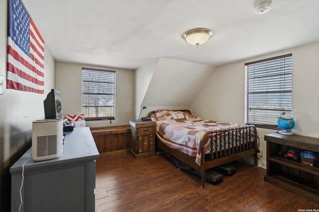 16040 Keller, Lacoste, TX 78039