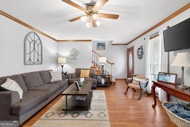 196 Regal Way W, Mcdonough, GA 30253