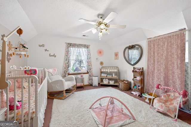 196 Regal Way W, Mcdonough, GA 30253