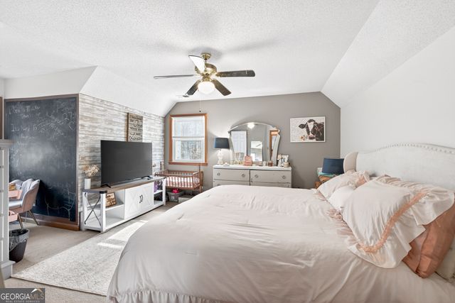 196 Regal Way W, Mcdonough, GA 30253