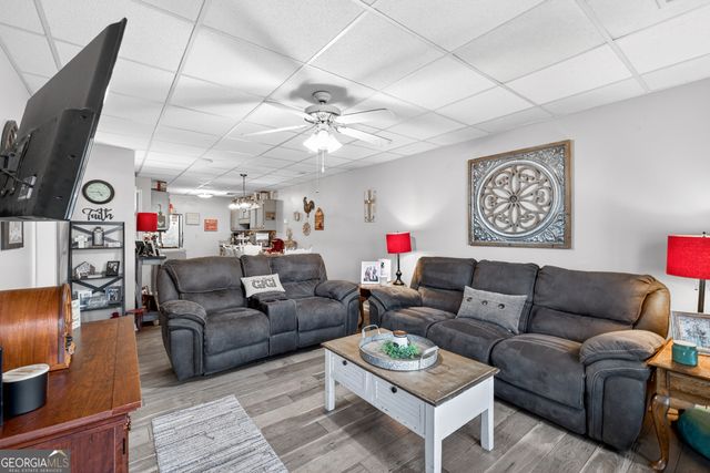 196 Regal Way W, Mcdonough, GA 30253