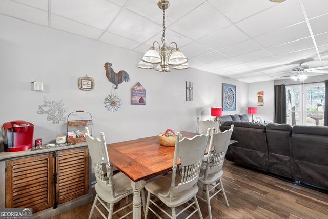 196 Regal Way W, Mcdonough, GA 30253