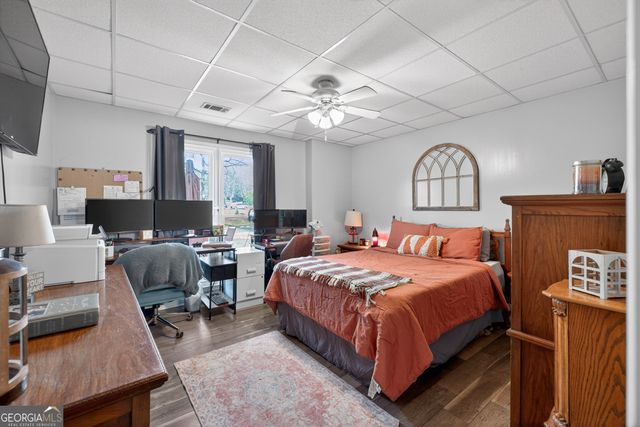 196 Regal Way W, Mcdonough, GA 30253