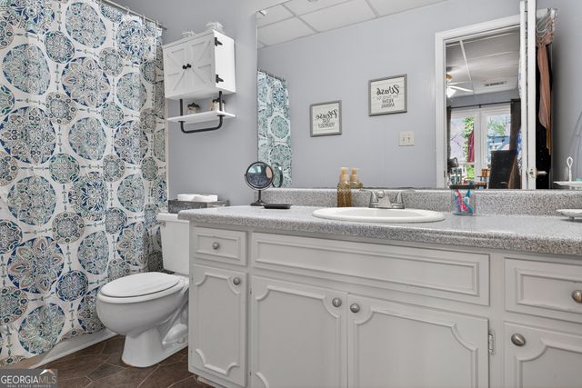 196 Regal Way W, Mcdonough, GA 30253