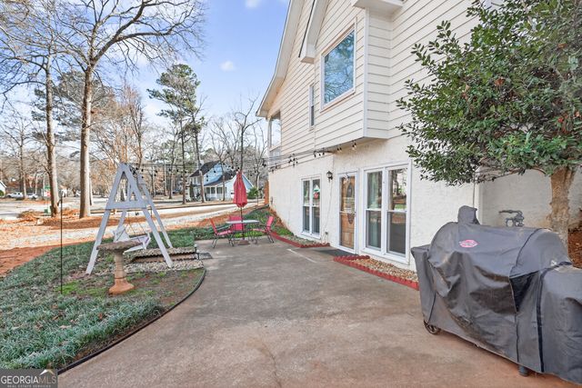 196 Regal Way W, Mcdonough, GA 30253