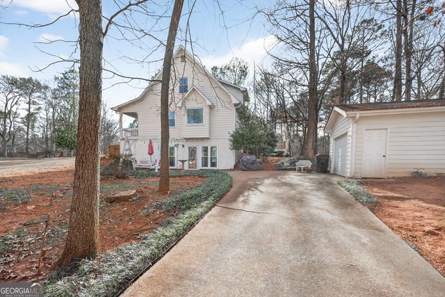 196 Regal Way W, Mcdonough, GA 30253