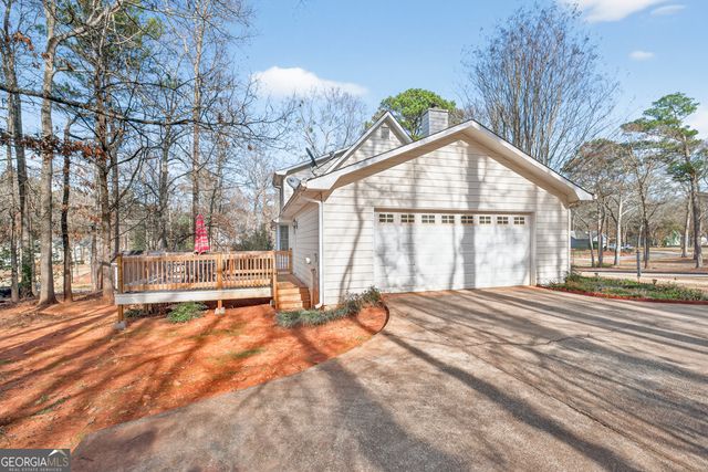 196 Regal Way W, Mcdonough, GA 30253