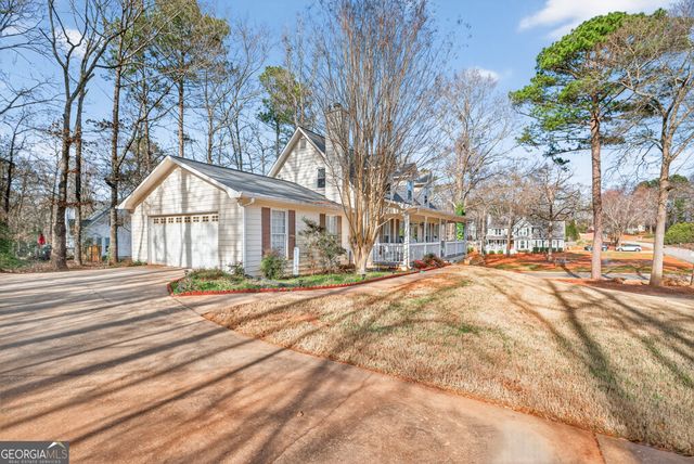 196 Regal Way W, Mcdonough, GA 30253