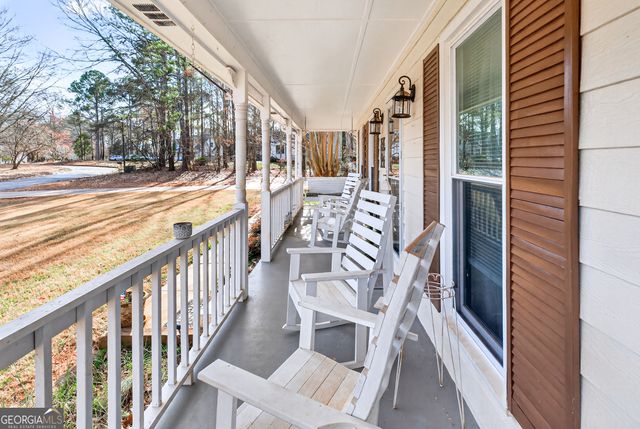 196 Regal Way W, Mcdonough, GA 30253