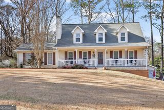 196 Regal Way W, Mcdonough, GA 30253