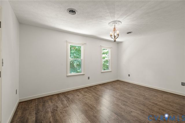 6519 Masada Dr, Chesterfield, VA 23838
